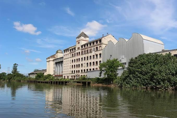 PRESERVANDO O PASSADO: PINTANDO EDIFÍCIOS HISTÓRICOS